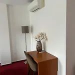 Evan U Hoffera With Free Parking 3*