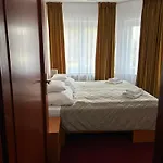 Evan U Hoffera With Free Parking 3*