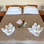 Evan U Hoffera With Free Parking Hotel