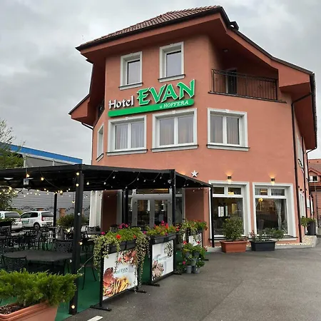 Hotel Evan U Hoffera Topoľčany