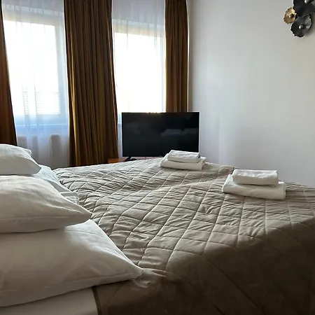 Evan U Hoffera 3* Topoľčany