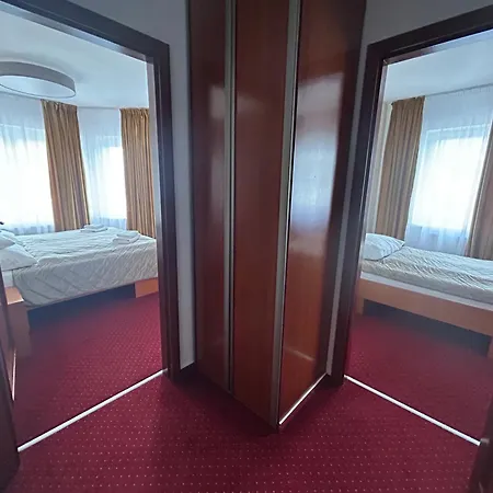 Evan U Hoffera Hotel 3*