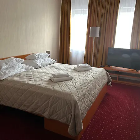 Evan U Hoffera 3* Topoľčany