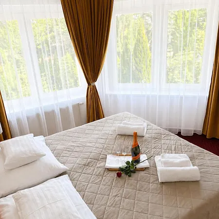 Hotel Evan U Hoffera With Free Parking Topoľčany
