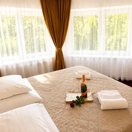 Evan U Hoffera With Free Parking 3*