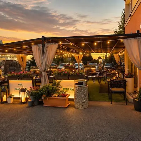 Hotel Evan U Hoffera With Free Parking 3*