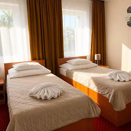 Evan U Hoffera With Free Parking 3*